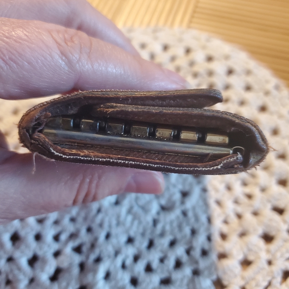 LV 6 Key Holder - Picture 6 of 16